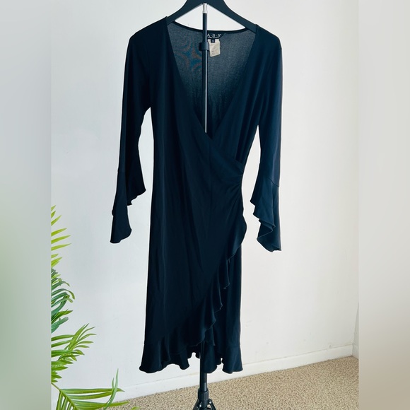 A.B.S. Petit Black Wrap Dress
Small Petit - Picture 9 of 13